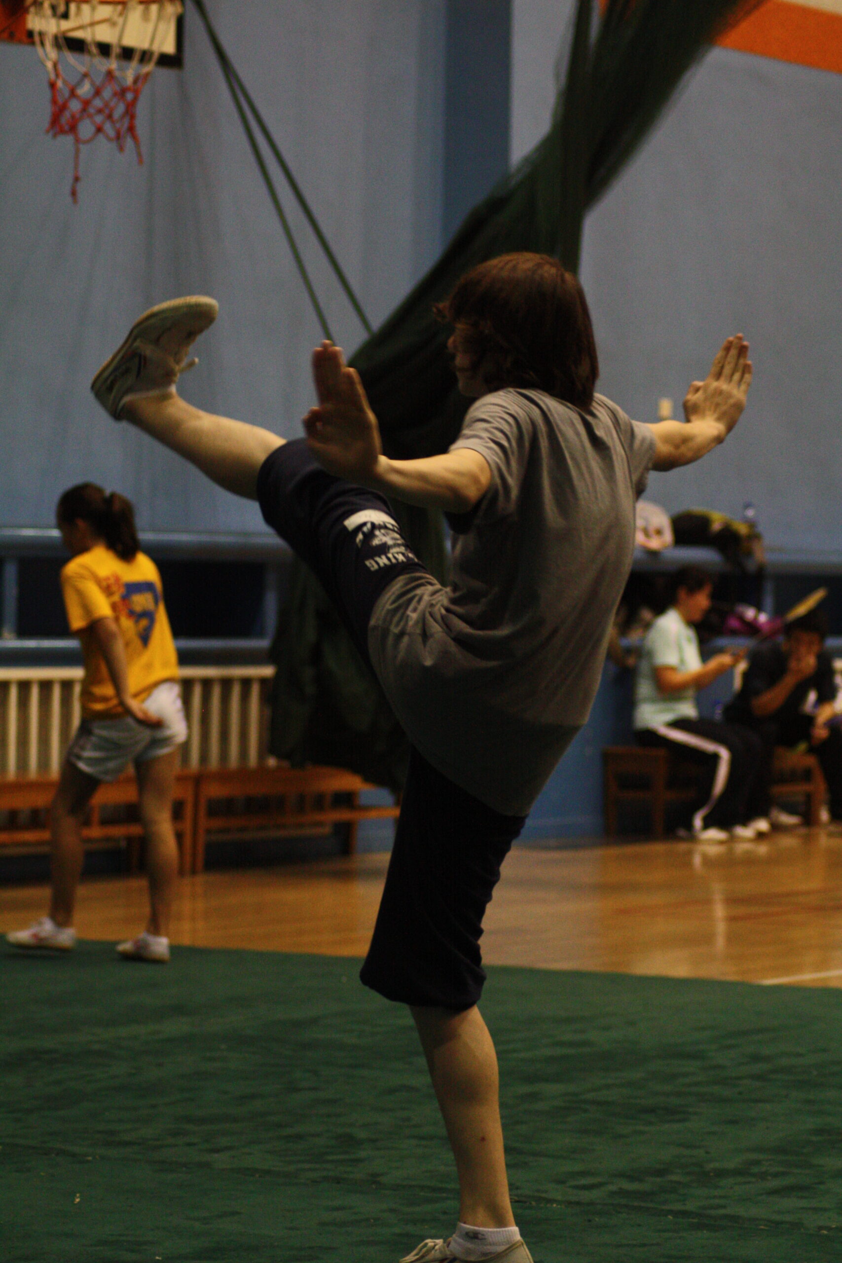 Noah kicking